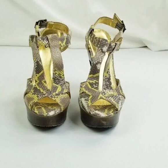 Carlos 8M Womens Cavort Platform Gladiator Yellow Animal/Snake Print Ankle Strap - Picture 9 of 12